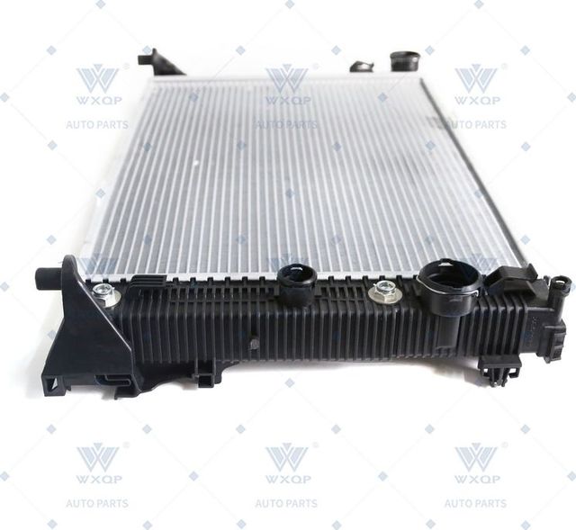 Радиатор охлаждения двигателя Wxqp для Mercedes-Benz C-Класс II (W203, CL203) 2005-2007. Артикул 121265