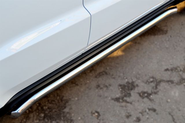 Защита порогов RusStal труба d63 мм (вариант 1) (секции) для Jeep Grand Cherokee WK2 2013-2026. Артикул JGCT-001531