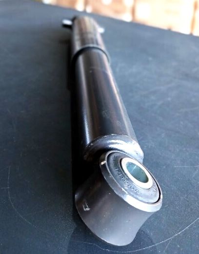 Амортизатор передний fh4 volvo Volvo. Артикул 21686173