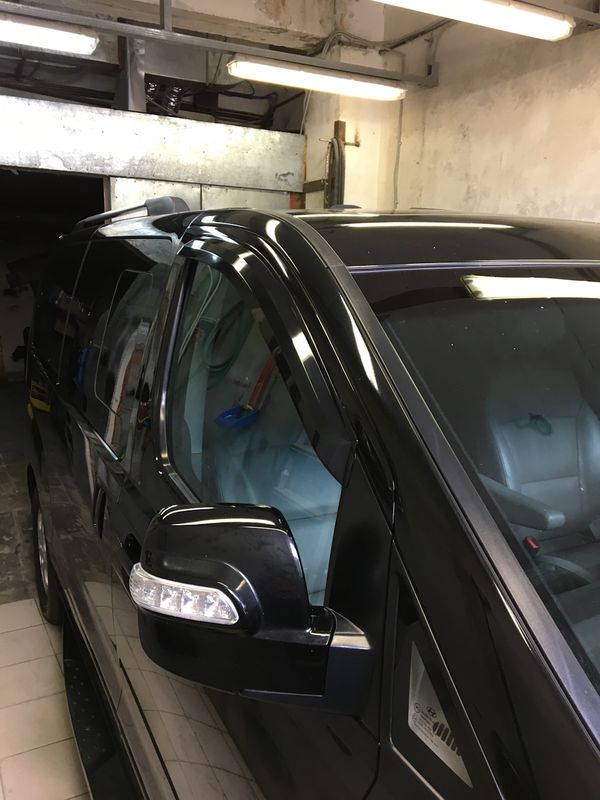 Дефлекторы SIM для окон (передняя пара) Hyundai H1 Grand Starex 2007-2026. Артикул SHYH10732/2F