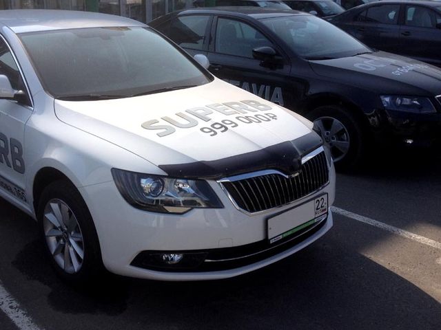 Дефлектор SIM для капота Skoda Superb II 2014-2015. Артикул SSCSUP1412