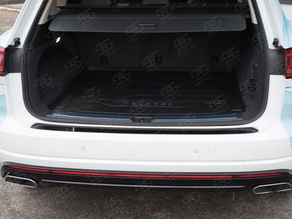 Накладка RusStal на задний бампер (лист нерж зеркальный) для Volkswagen Touareg III 2018-2024. Артикул VWTN-003070