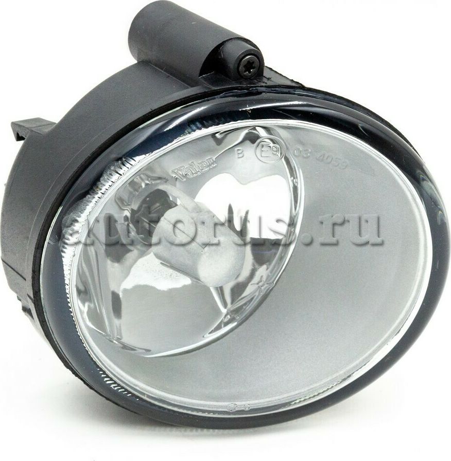 Фара противотуманная Renault. Артикул 7701045717