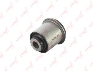 Сайлентблок переднего рычага подвески LYNXauto правый/левый нижний для Fiat Fullback I 2016-2025. Артикул C8991