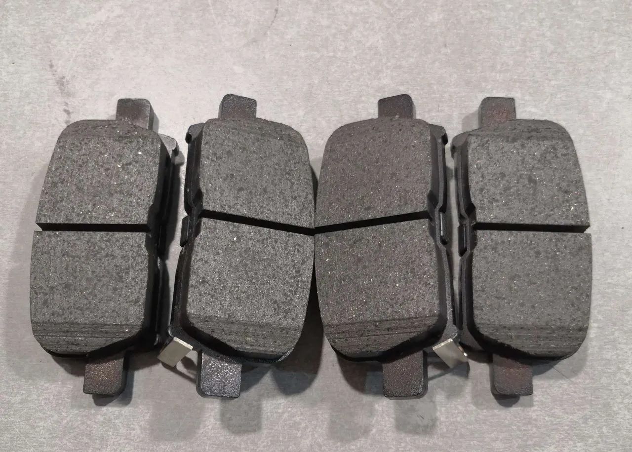 Тормозные колодки Sangsin Hi-Q. Артикул SP1371