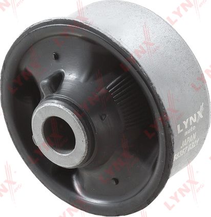 Сайлентблок переднего рычага подвески LYNXauto. Артикул B8357