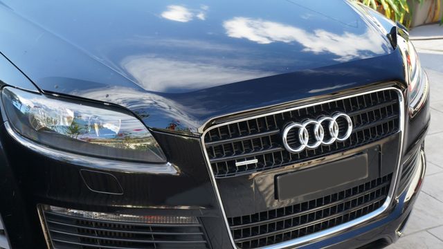 Дефлектор SIM для капота Audi Q7 I 2006-2014. Артикул SAUDQ70612