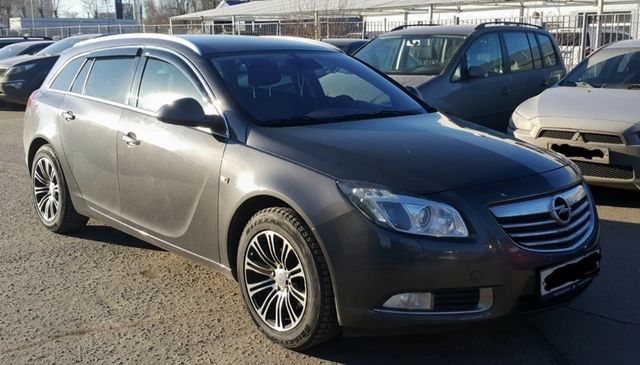 Дефлекторы V-Star для окон (с хром. молдингом) Opel Insignia Sports универсал 2009-2026. Артикул CHR18145