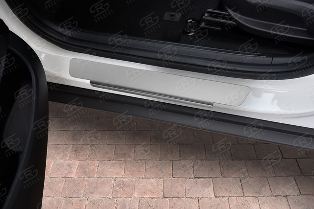 Накладки RusStal на пороги (лист нерж. зеркальный) для Kia Seltos 2020-2026. Артикул KIASEL20-01