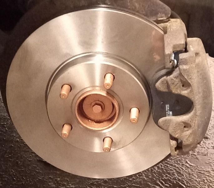 Тормозной диск Miles передний для Volvo S40 II 2004-2012. Артикул K000443