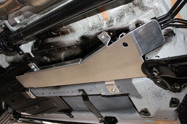 Защита алюминиевая ТСС (4 мм) для топливных магистралей Haval F7 4WD 2022-2023. Артикул ZKTCC00405