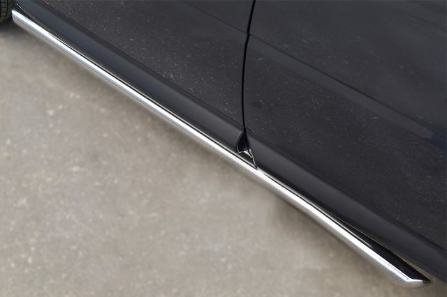 Защита порогов RusStal труба d63 (вариант 1) для Land Rover Freelander II 2013-2014. Артикул LFRT-0014931