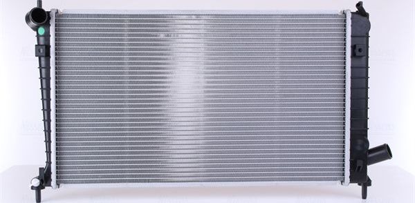 Радиатор охлаждения двигателя Nissens. Артикул 68004A