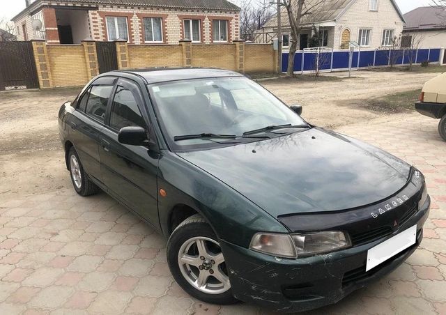 Дефлектор Vip-Tuning для капота Mitsubishi Lancer 1997-2003. Артикул MSH22