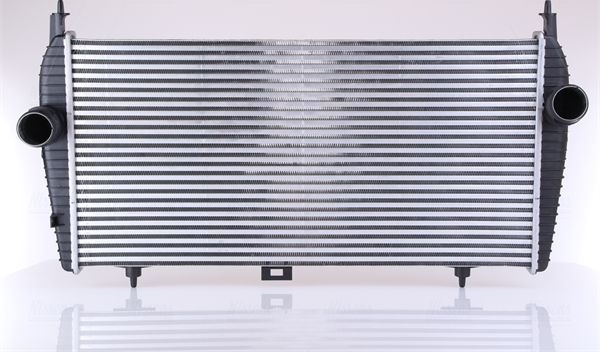 Интеркулер Nissens ** FIRST FIT **. Артикул 96617