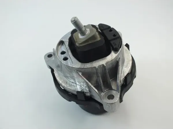 ОПОРА ДВИГАТЕЛЯ RH (Quattro Freni). Артикул QF00A00661