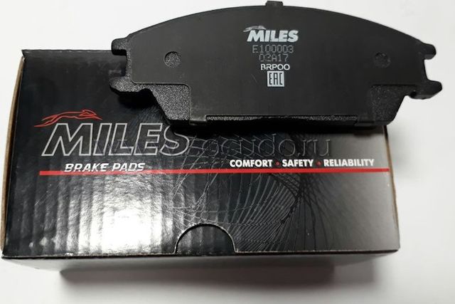 Тормозные колодки Miles (Semi-Metallic). Артикул E100003