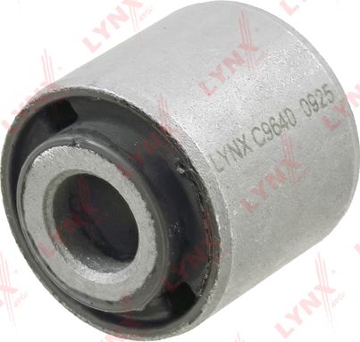 Сайлентблок заднего рычага подвески LYNXauto. Артикул C9640