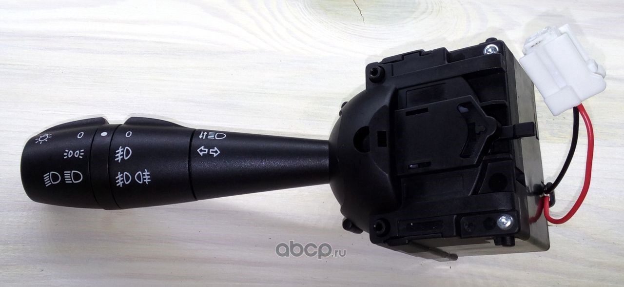 ПЕРЕКЛЮЧАТЕЛЬ ПОВОРОТОВ И СВЕТА RENAULT DACIA (Quartz). Артикул QZ8201167981