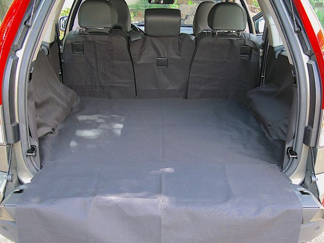 Защитный чехол AUTOSMSTUDIO "Maxi" в багажник автомобиля для Volvo XC90 I (5 мест) 2002-2014, бежевый. Артикул TP-XC90V2-MAXI-BG