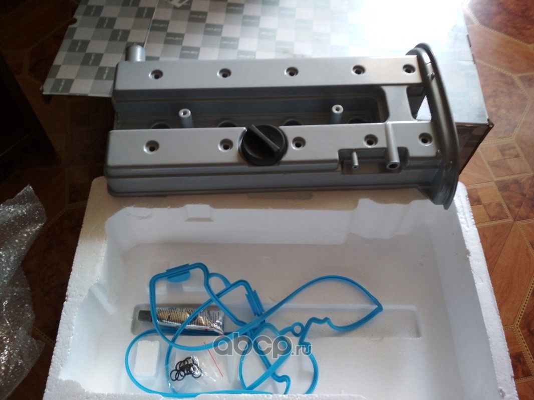 Крышка клапанов Chevrolet 1,8-2,0 (алюминевая) (с прокладкой) (Uxclent). Артикул 218103CV13