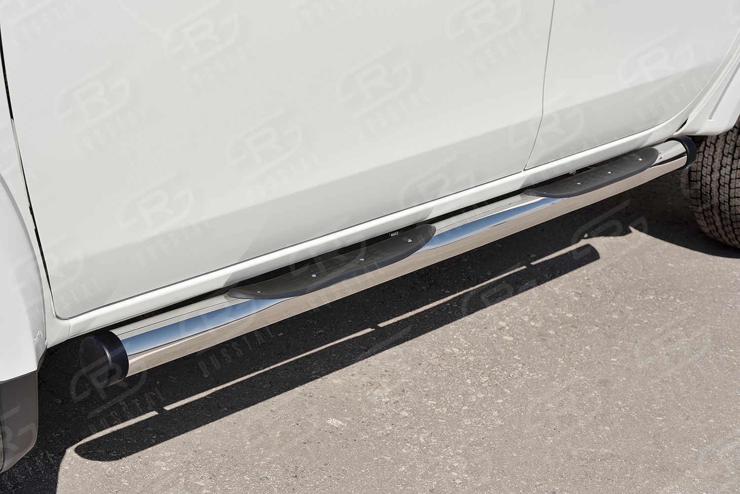 Защита порогов РусCталь труба d76 (вариант 2) для Mitsubishi L200 V 2015-2019. Артикул ML2T-0022492