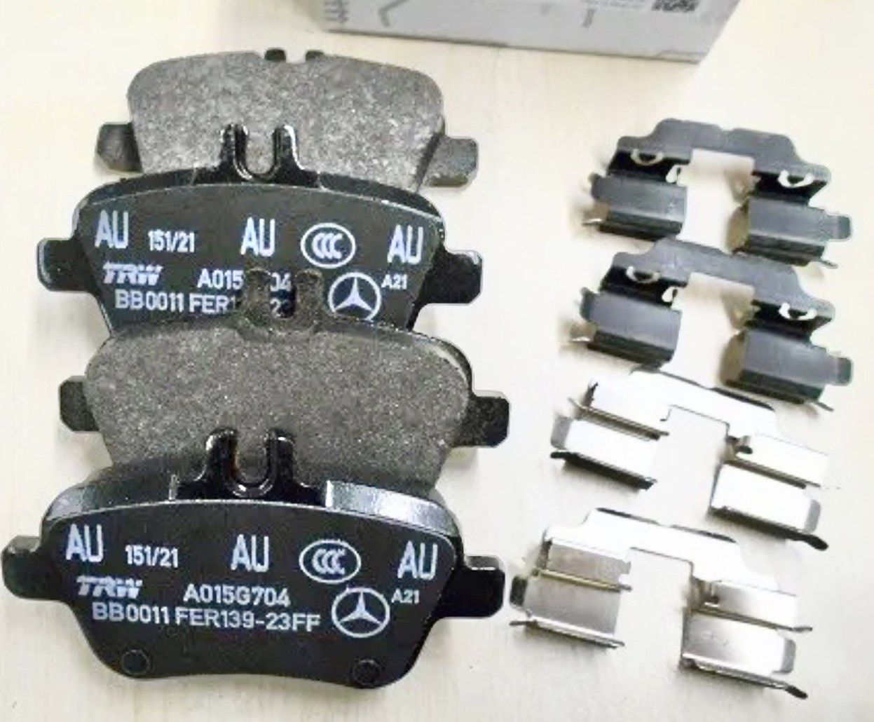 Тормозные колодки Mercedes-Benz. Артикул A0004200705