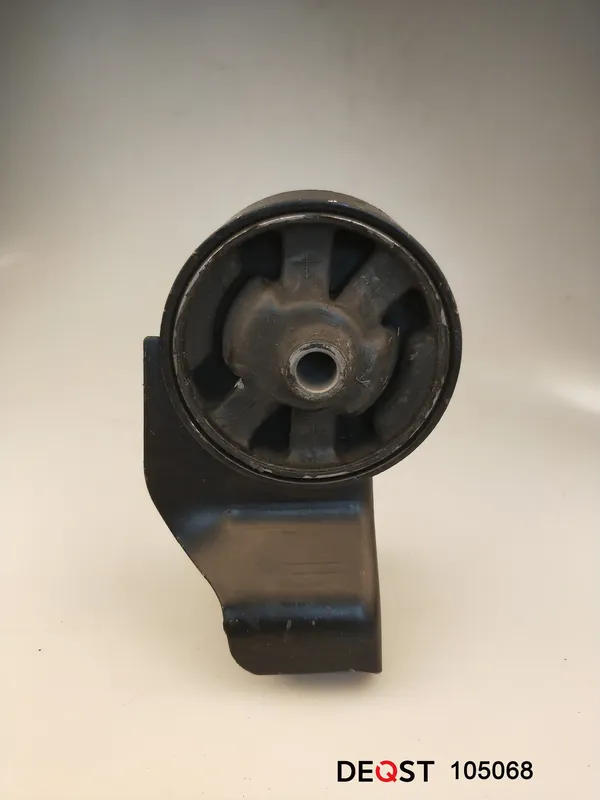 Опора двигателя и КПП (Deqst). Артикул 105068