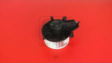 МОТОР ОТОПИТЕЛЯ САЛОНА (Quattro Freni). Артикул QF00Q00070