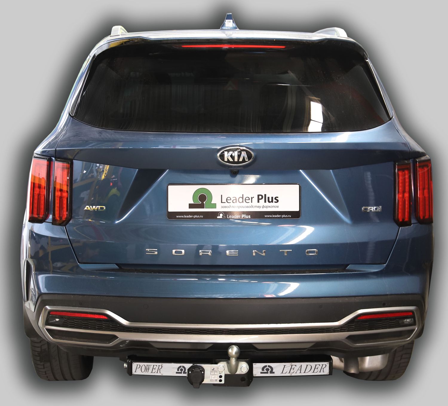Фаркоп Лидер-Плюс для Kia Sorento IV 2020-2026 с нержавеющей пластиной. Фланцевое крепление. Артикул K132-F(N)