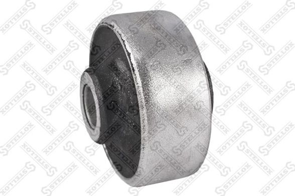 Сайлентблок переднего рычага подвески Stellox. Артикул 87-07260-SX