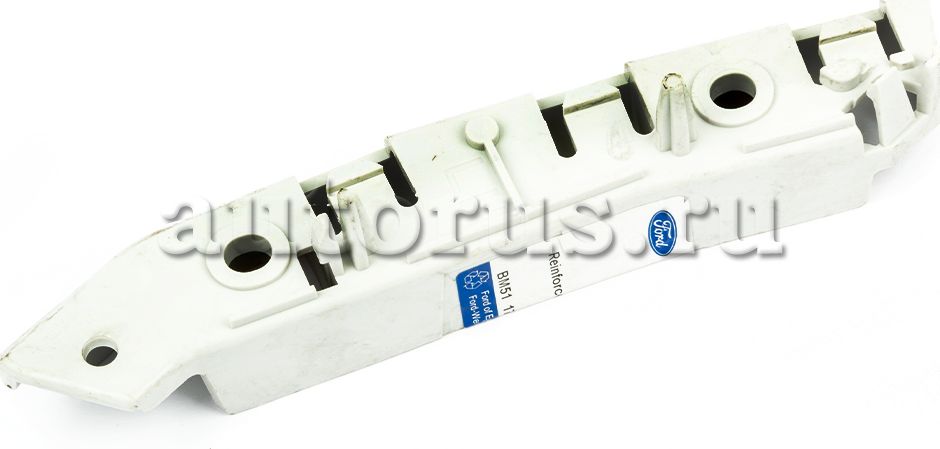 Кронштейн бампера Ford. Артикул 1718731