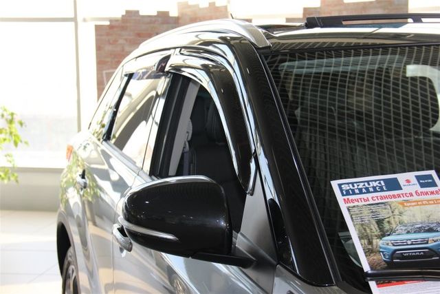 Дефлекторы SIM для окон Suzuki SX4 II хэтчбек 2013-2026. Артикул SSUSX4H1332