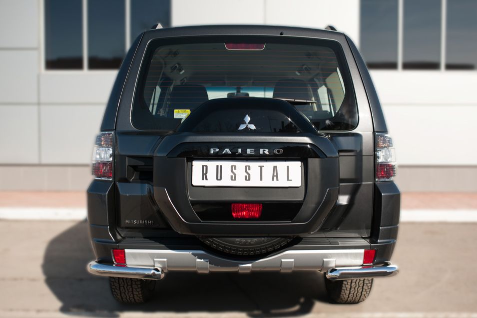 Защита RusStal заднего бампера уголки d63 (секции) для Mitsubishi Pajero IV 2014-2026. Артикул MPZ-002051