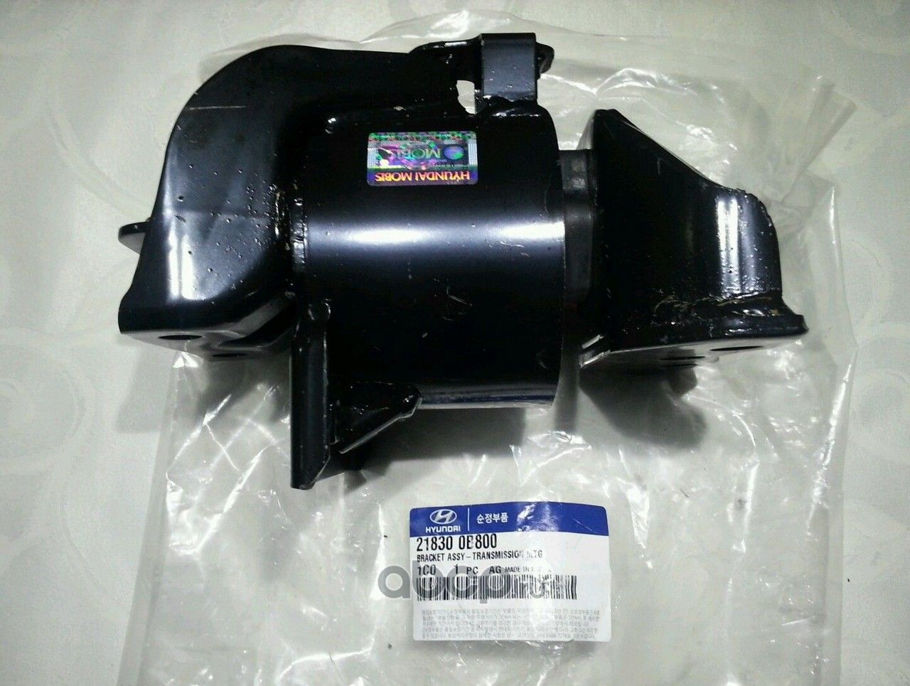 Подушка (опора) двигателя Hyundai / KIA. Артикул 218300B800