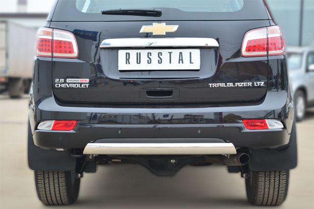 Защита RusStal заднего бампера 75х42 (дуга) для Chevrolet TrailBlazer II 2012-2016. Артикул CTRZ-001516