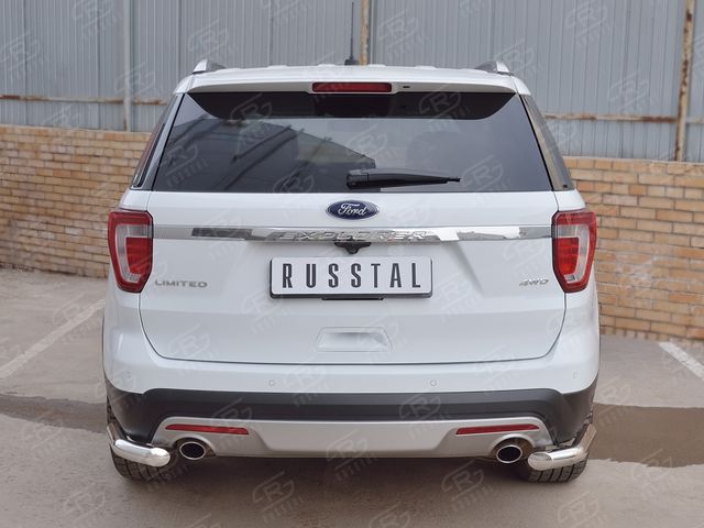 Защита RusStal заднего бампера уголки d63 секции для Ford Explorer V 2015-2017. Артикул FEZ-002666