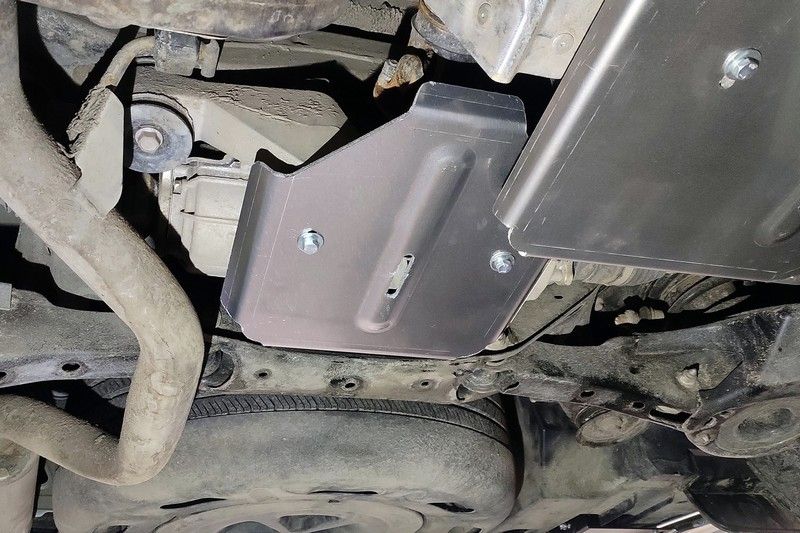 Защита алюминиевая ТСС (4 мм) для заднего редуктора Toyota Highlander IV (XU70) 2019-2026. Артикул ZKTCC00473