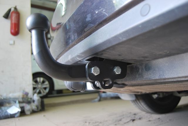 Фаркоп Steinhof для Seat Leon III хетчбек 3/5-дв. 2012-2020. Артикул V-062