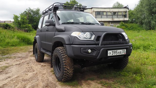 Бампер силовой АВС-Дизайн передний “М” для УАЗ Cargo 2005-2026 с лифтом 0-65 мм. С оптикой, черный. Артикул ABC.UAZ.FB.02М