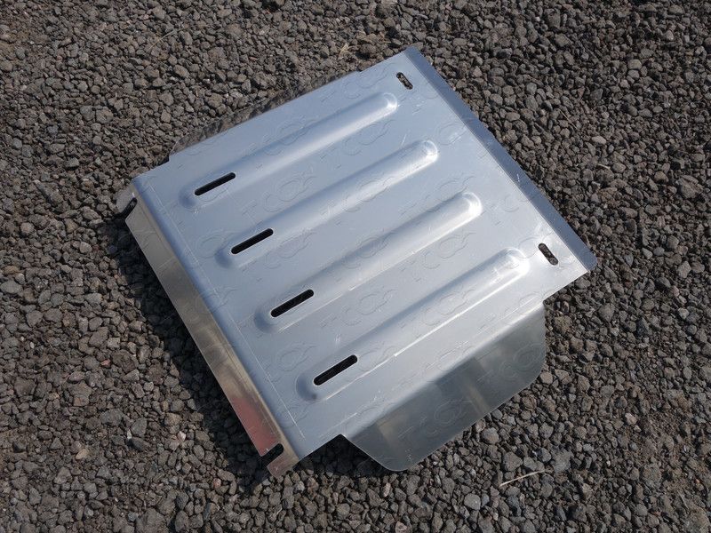 Защита алюминиевая ТСС (4 мм) для радиатора Cadillac Escalade IV 2014-2020. Артикул ZKTCC00197