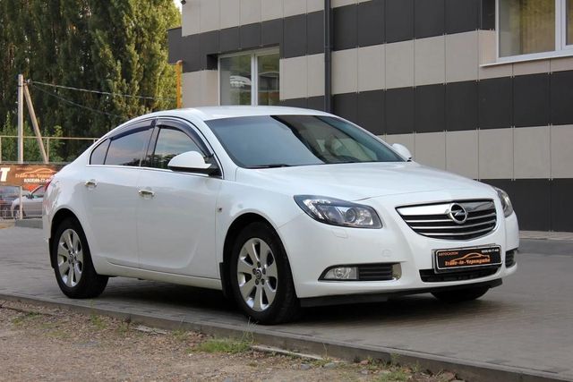 Дефлекторы V-Star для окон (с хром. молдингом) Opel Insignia седан, xэтчбек 2008-2026. Артикул CHR18136