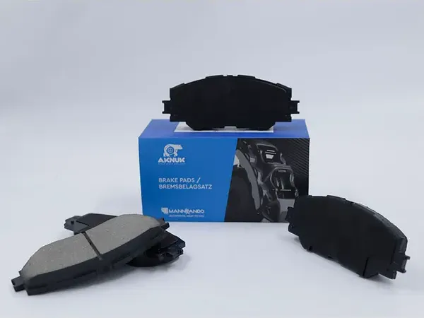 КОЛОДКИ ТОРМОЗНЫЕ ДИСКОВЫЕ ЗАДНИЕ AKNUK TOYOTA COROLLA СЕДАН (E15), 10 Aknuk. Артикул BP4104