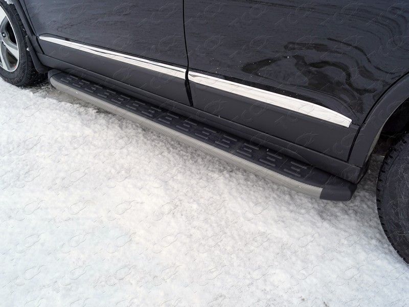 Пороги алюминиевые ТСС с пластиковой накладкой 1720 мм для Haval H6 2015-2026 Карбон серые. Артикул HAVH615-19GR