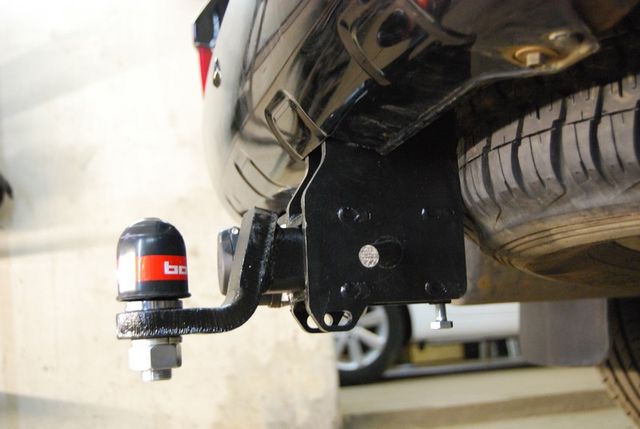 Фаркоп Oris (ранее Bosal) для Toyota Land Cruiser J200 2007-2021. Артикул 3010-E