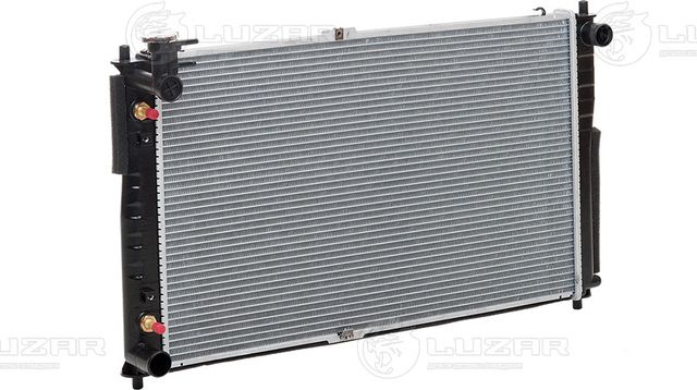 Радиатор охлаждения двигателя Luzar для Kia Carnival I 1999-2001. Артикул LRc 08158