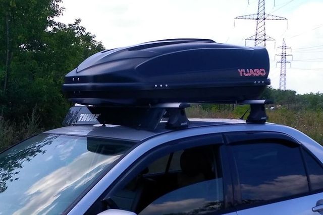 Автомобильный бокс Yuago Optima Euro черный (390 л, 145х86х46 см). Артикул 2000000019949