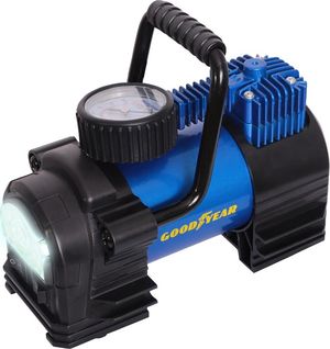 Компрессор воздушный Goodyear GY-35L LED 35 л/мин с фонарём, со съемной ручкой и сумкой для хранения. Артикул GY000104