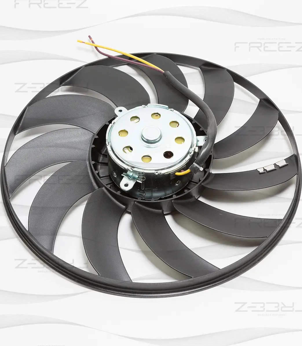 Вентилятор радиатора AUDI A4 (B6) 2001 (Free-Z). Артикул KM0137