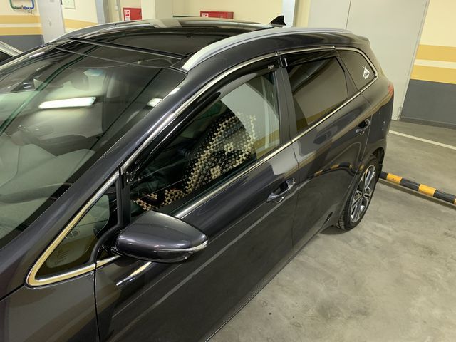 Дефлекторы V-Star для окон (с хром. молдингом) Kia Ceed II универсал 5-дв. 2012-2017. Артикул CHR04324